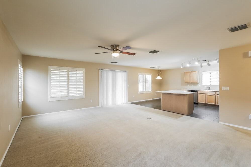 12890 N Pocatella Dr - Photo 5 of 17