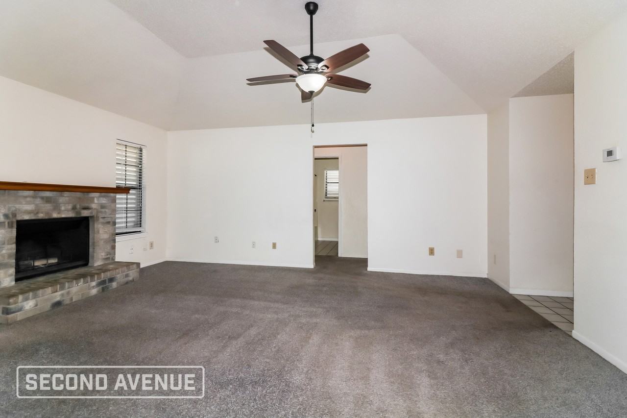 7818 Impala Dr - Photo 5 of 26