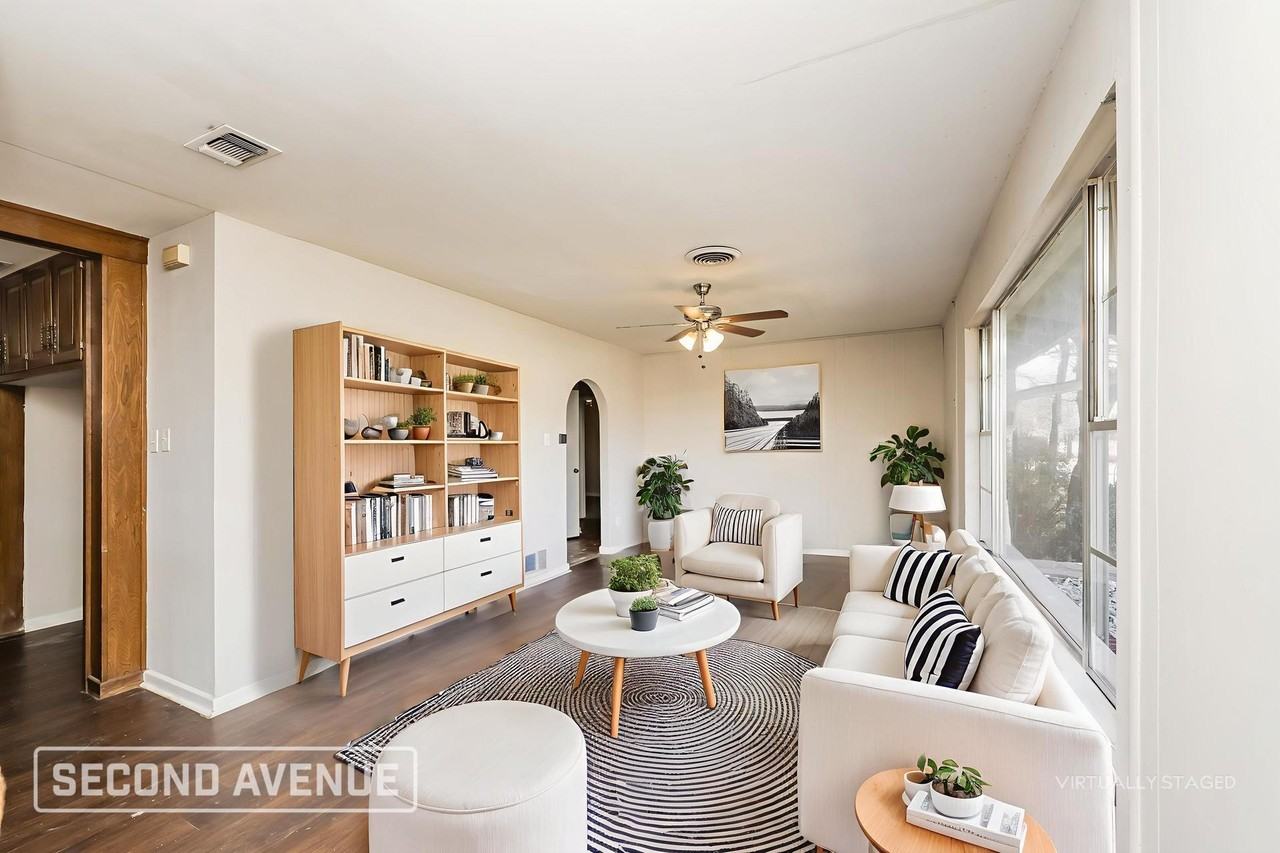 2713 S Carrier Pkwy - Photo 2 of 29