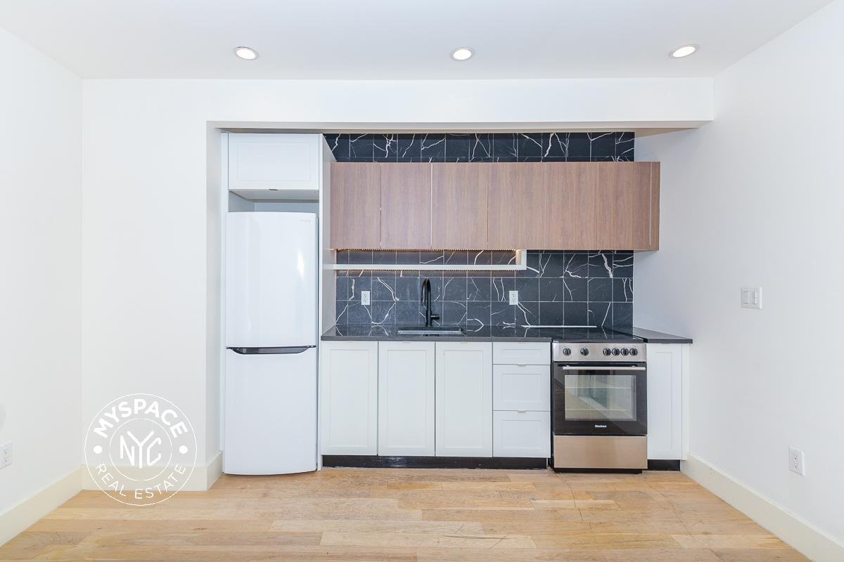 830 Saint Johns Pl #3B