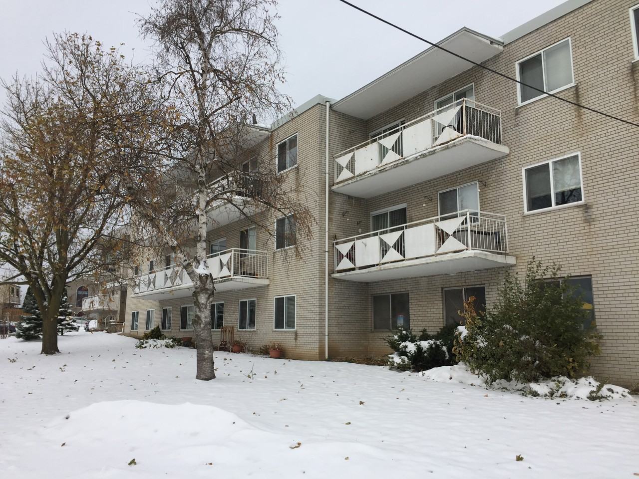 35 Raylawn Apartments, Georgetown Apartment Complex - Photo 6 of 6