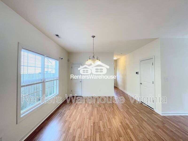 1713 Sparrow Rd - Photo 5 of 37