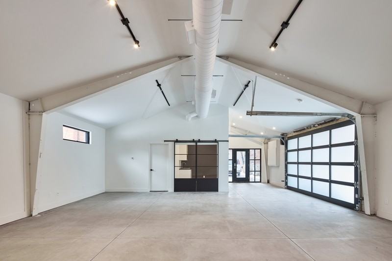 329 Catherine St #1 - Photo 5 of 14