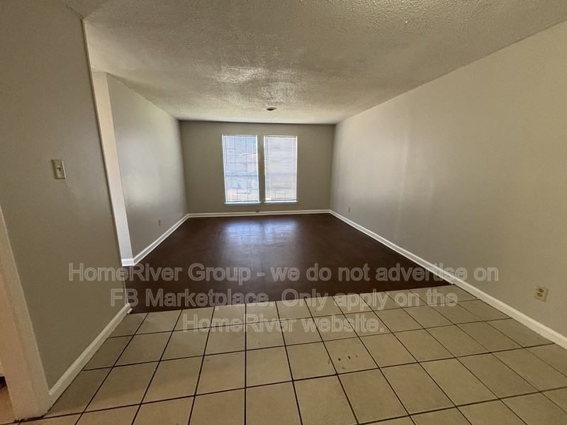 3393 Barbwood Dr - Photo 4 of 19