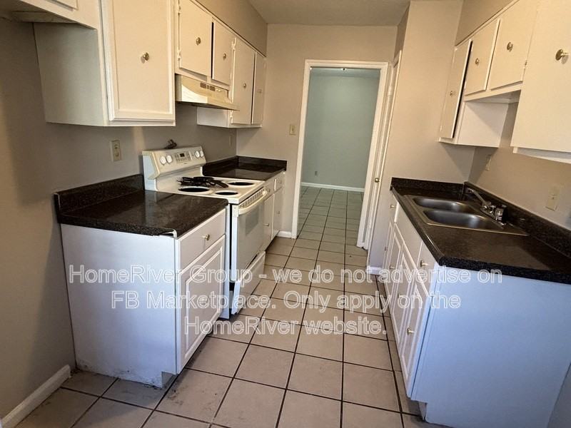 3393 Barbwood Dr - Photo 7 of 19