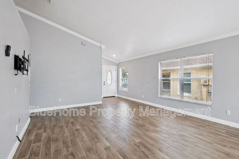 10316 Lecon Branch Ct - Photo 4 of 20