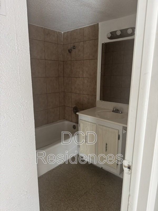 5514 Wood Forest Dr #107 - Photo 5 of 10