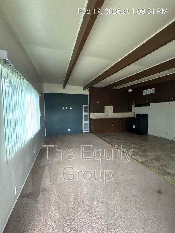 220 W Cypress Ave - Photo 3 of 11