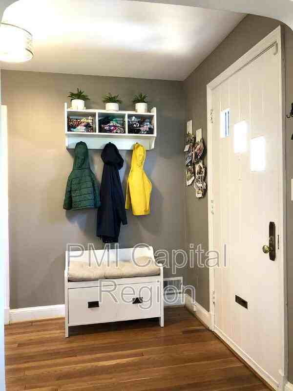 10305 Ridgemoor Dr - Photo 4 of 19