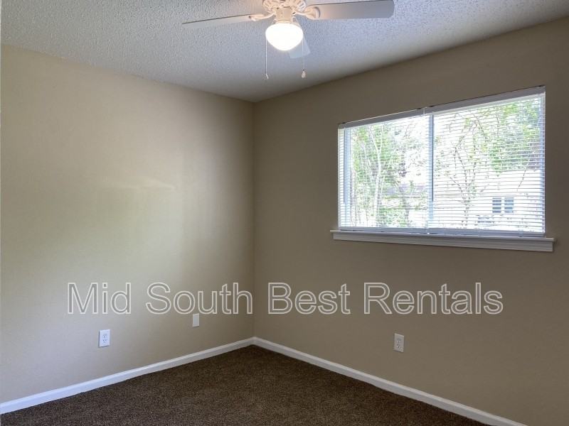 4467 Pine Ridge Cv - Photo 2 of 7