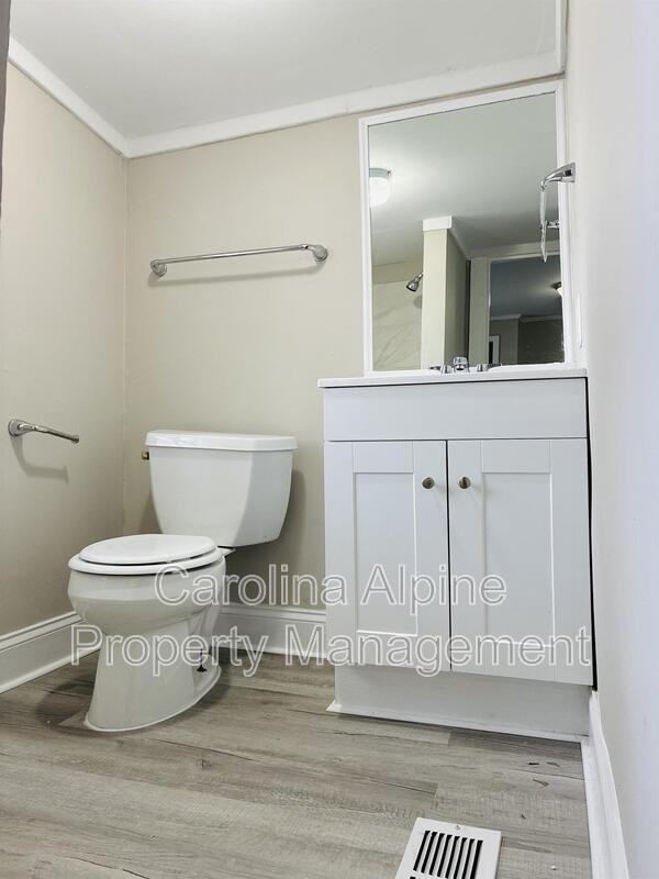 1409 Ware Ave - Photo 7 of 19