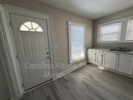 featured image of 1621 N Hamilton St