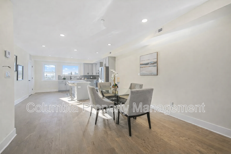 3552 Warder St Nw - Photo 7 of 26