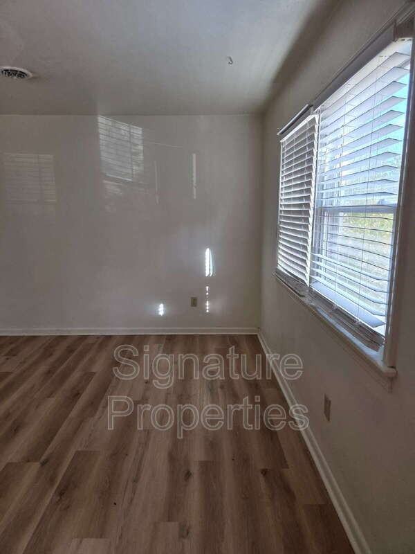 321 Ewell Ln #B - Photo 4 of 10