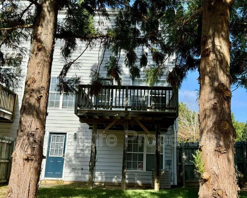 11507 Friars Walk Ter - Photo 2 of 17