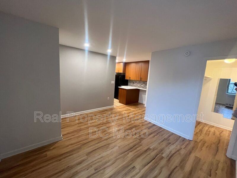 2440 16th St Nw #318 - Photo 6 of 20