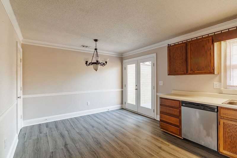 118 Barrington Dr #3 - Photo 6 of 14