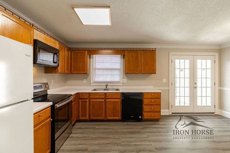 116 Barrington Dr #4 - Photo 6 of 19