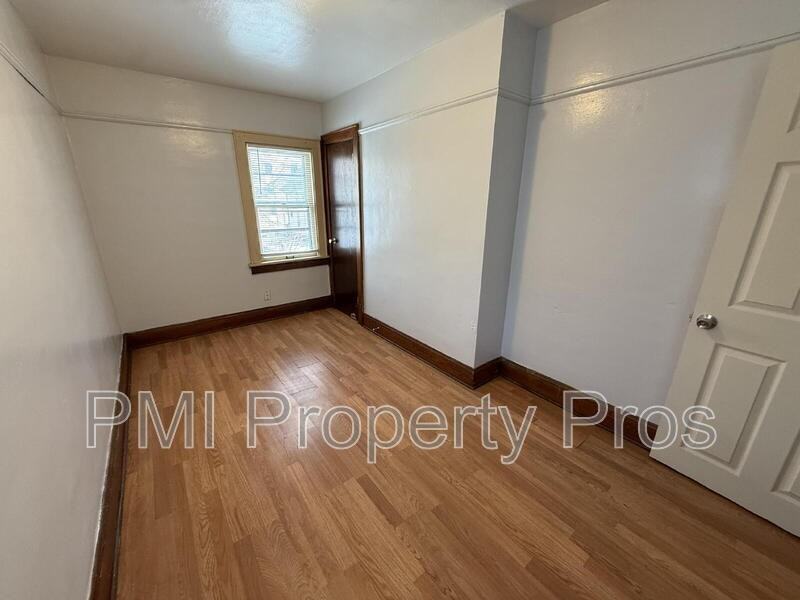 2836 N 16th St - Photo 6 of 16