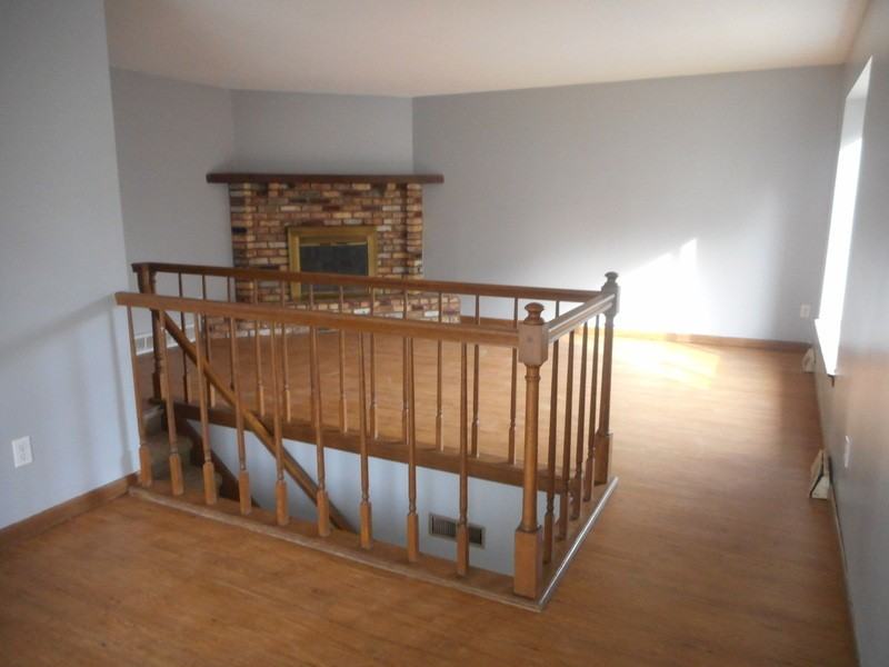 1425 Sierra Dr Ne - Photo 2 of 21