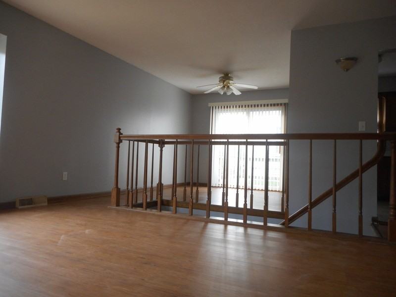 1425 Sierra Dr Ne - Photo 5 of 21