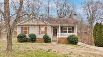 featured image of 2708 Knob Ct