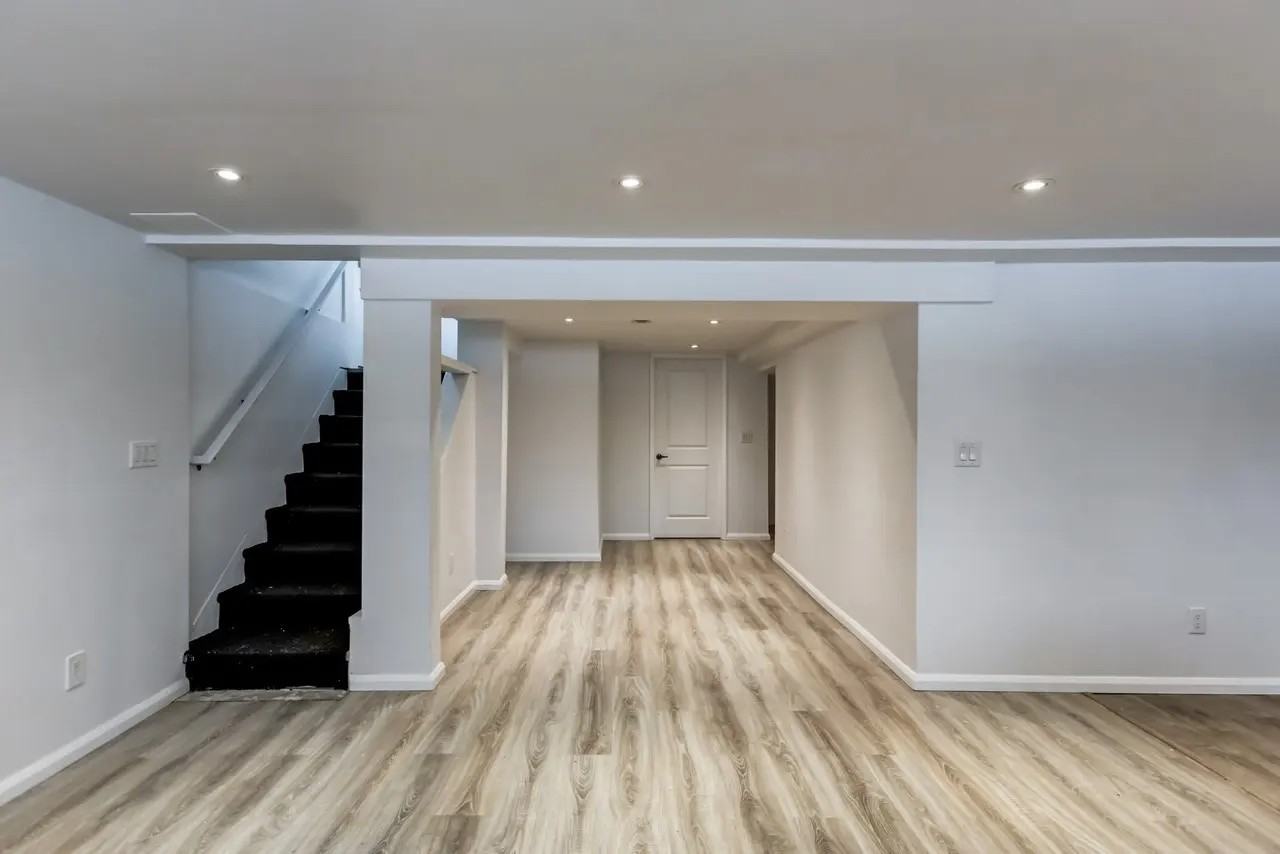 34 South Street - Photo 4 of 20