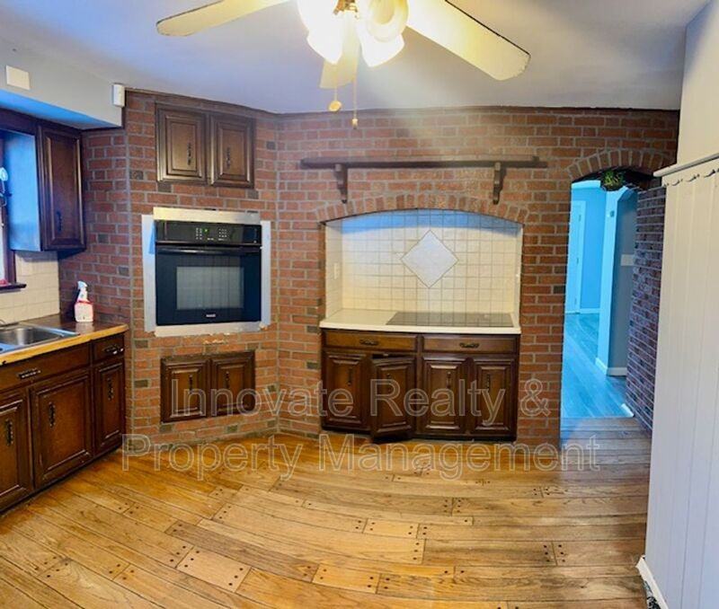 1126 Sunset Ln - Photo 6 of 22