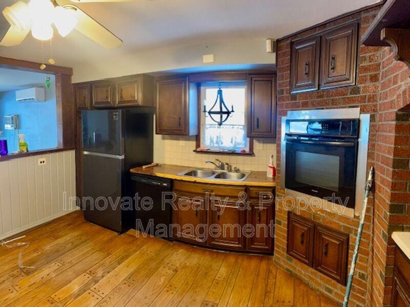 1126 Sunset Ln - Photo 7 of 22