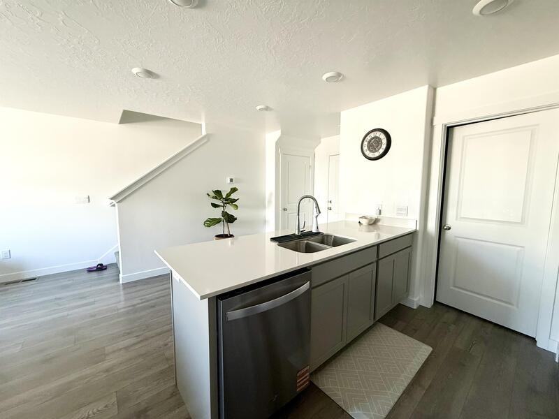 38 N Northshore Dr #38NNORTH - Photo 3 of 14