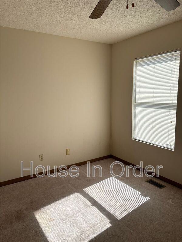 1230 State St - Photo 7 of 11