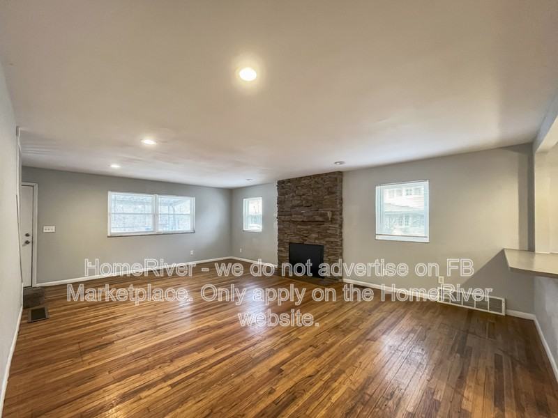 1903 Blue Bell Dr - Photo 2 of 21