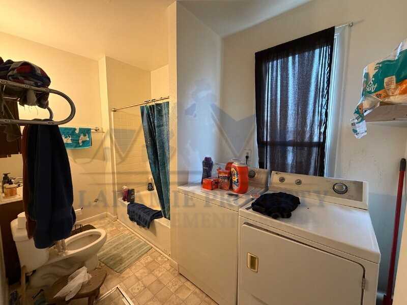 705 S 2nd St - Photo 4 of 7