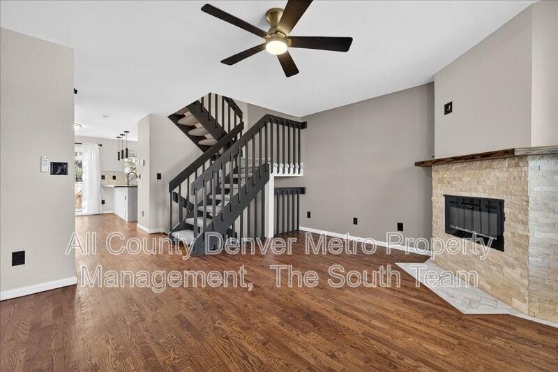 7635 S Steele St - Photo 4 of 27