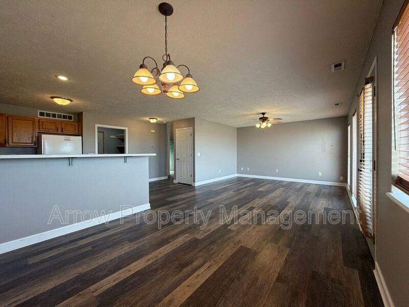 5749 Nwst - Photo 2 of 22