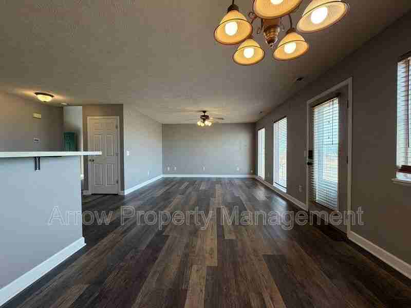 5749 Nwst - Photo 3 of 22