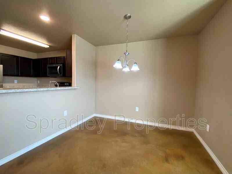 1512 Chance Ct - Photo 4 of 8