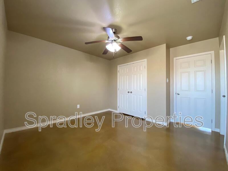 1512 Chance Ct - Photo 5 of 8