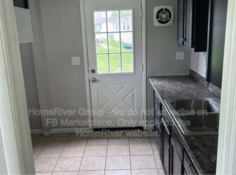 1314 Saint Raphael St - Photo 3 of 9