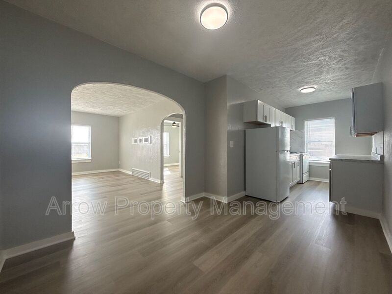 723 Ella St #C3 - Photo 4 of 11