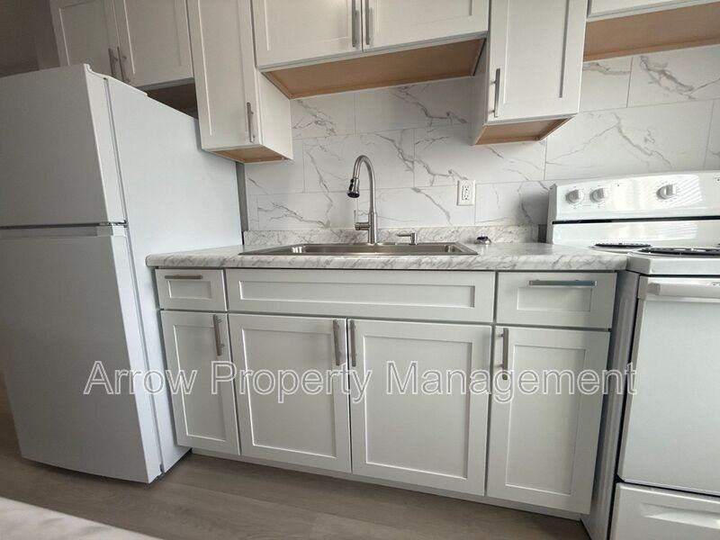 723 Ella St #C3 - Photo 6 of 11