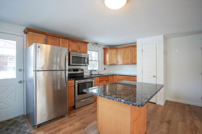 29 Crown St #B - Photo 2 of 18