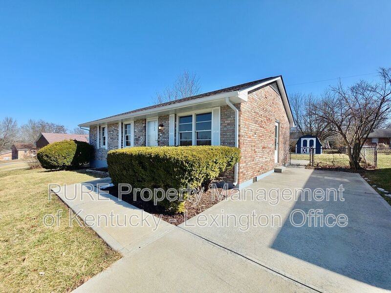 3728 Crosby Dr - Photo 3 of 30