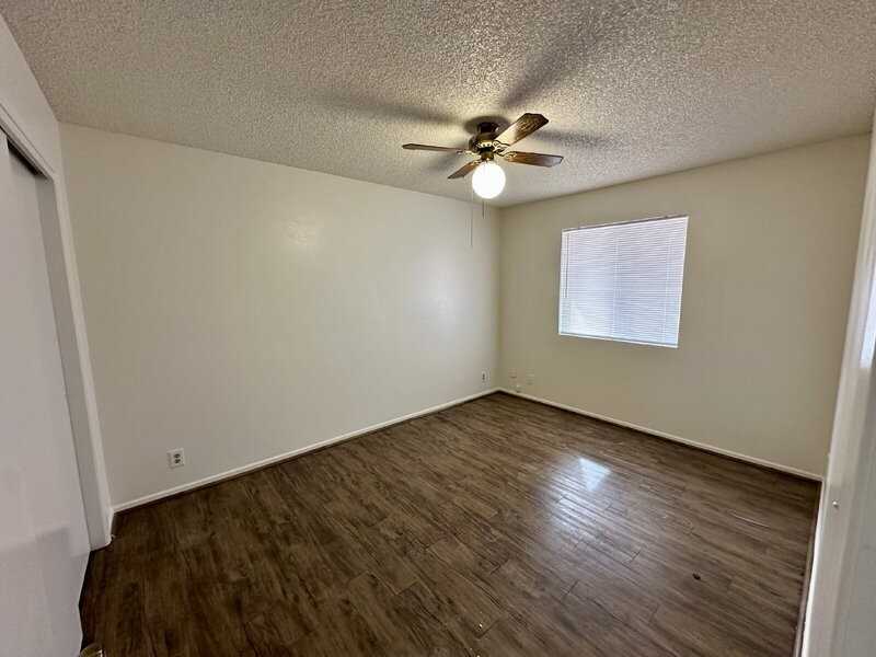 6742 E Dallas St - Photo 7 of 13