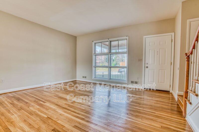 6149 Dunroming Rd - Photo 4 of 44