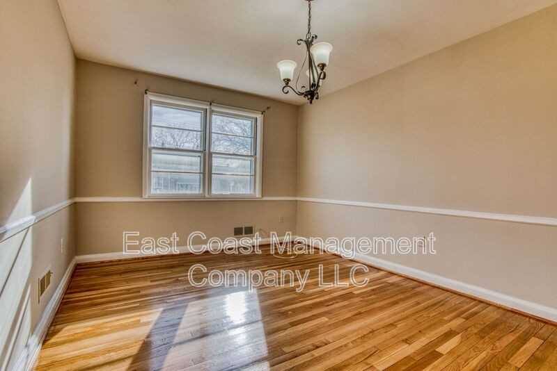 6149 Dunroming Rd - Photo 7 of 44