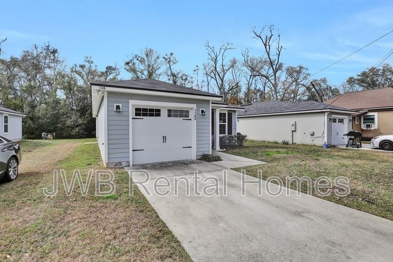 1166 Bertram St - Photo 2 of 27