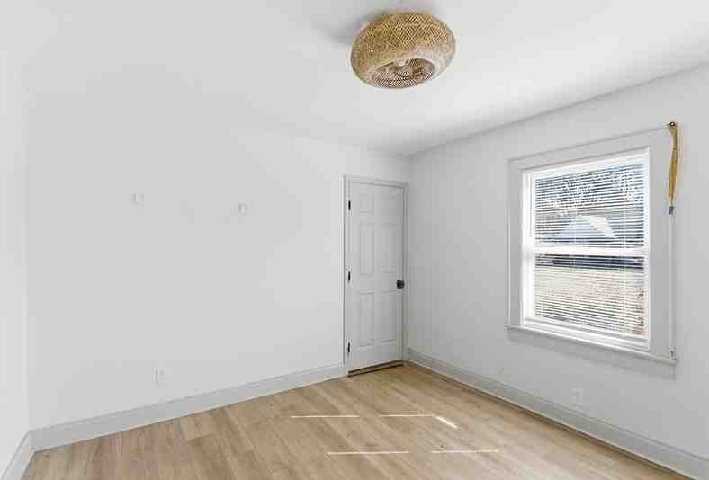 3227 Avondale Ave #3227 - Photo 2 of 10