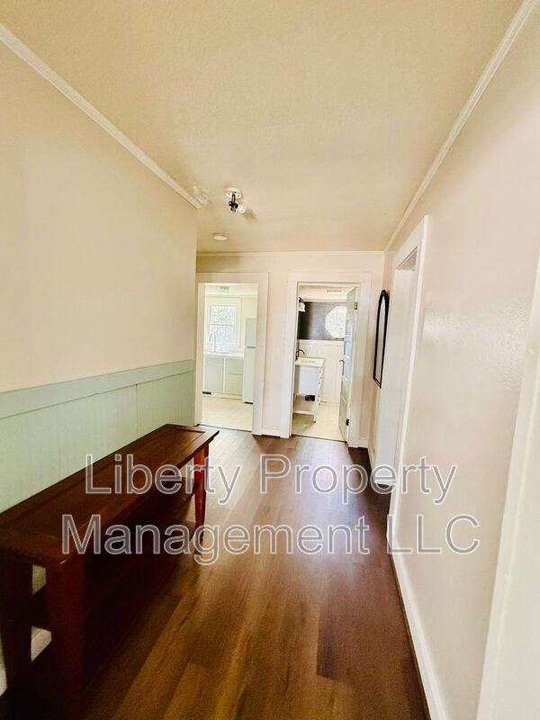 205 E E St - Photo 7 of 18