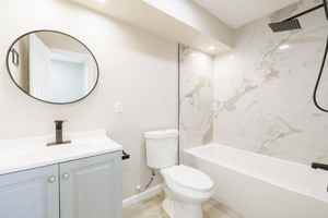 featured image of 35 Oakmount Ave #15